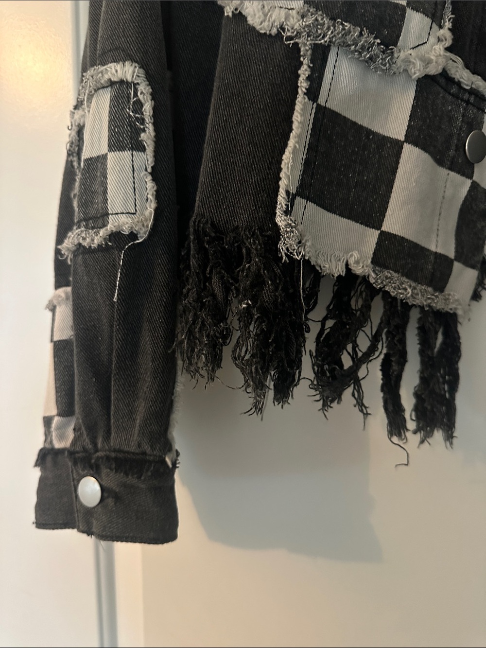 POL Black & White Check Distressed Cropped Denim Jacket - Picture 3 of 14